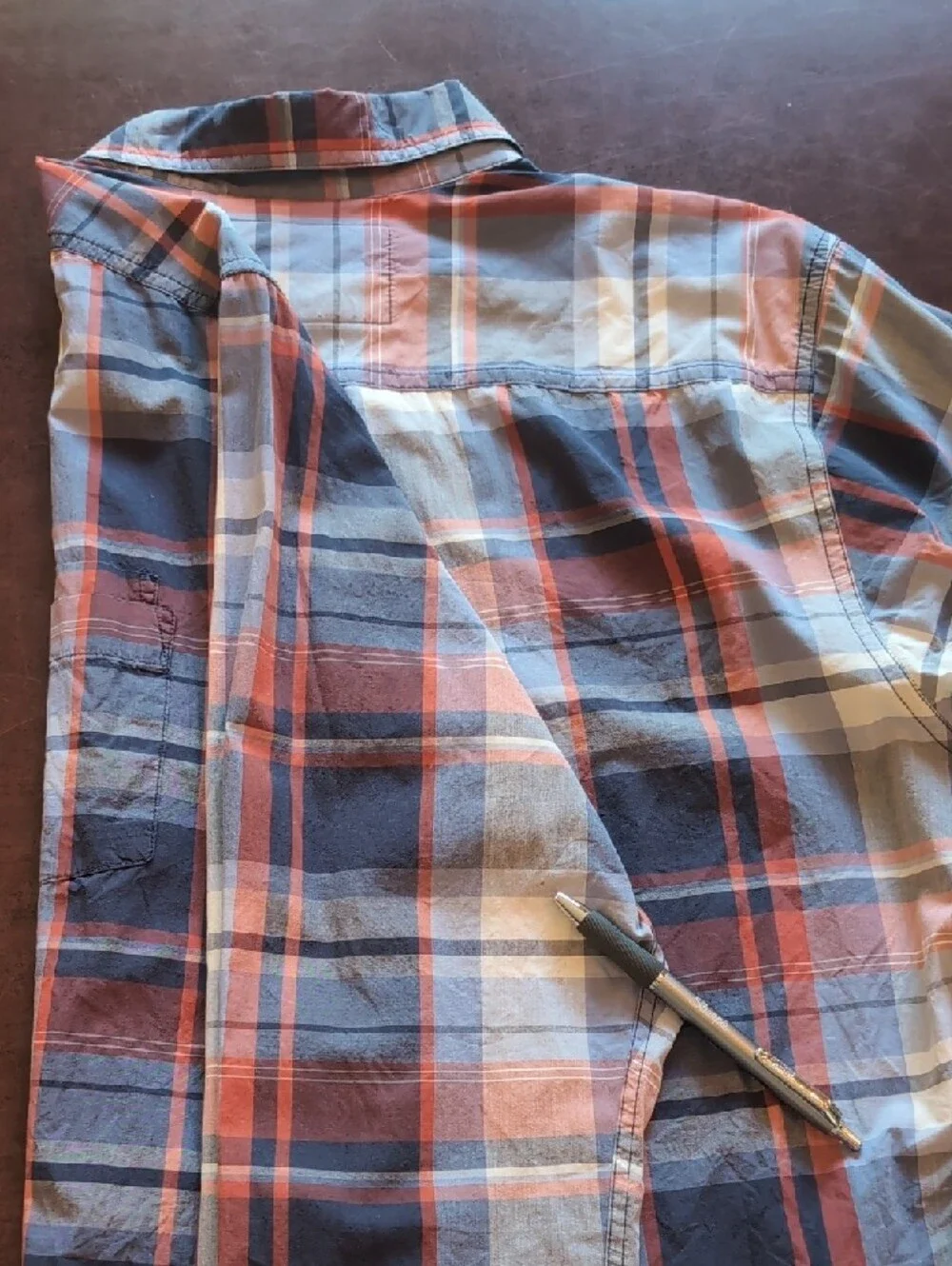The NorthFace | Plaid Long-Sleeve Button Down Shirt | Blue, Red, Grey, White | L